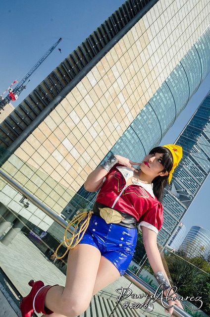 Cosplay - Wonder Woman - Bombshell