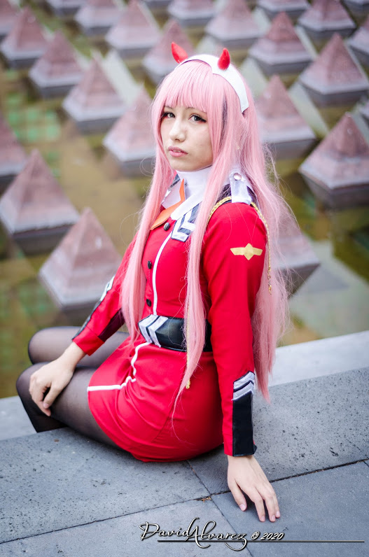 Cosplay - Zero Two - Darling in the Franxx