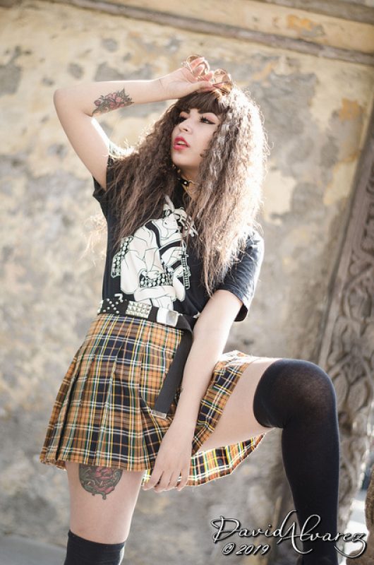 Kenia Nava – Grunge